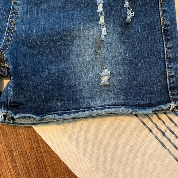 Distressed Mid Rise Jean Shorts - Picture 6 of 9
